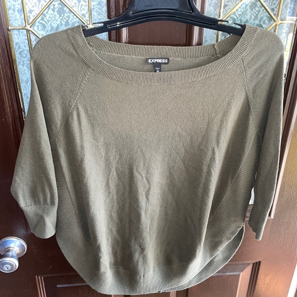 Women’s sweater
